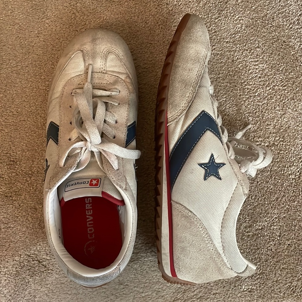 Converse Men’s 10 sneakers